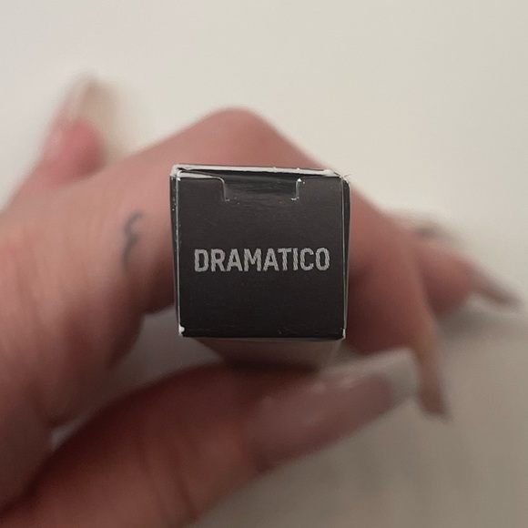 KKW Beauty - Crème Colour Stick (Dramatico) - Picture 2 of 6